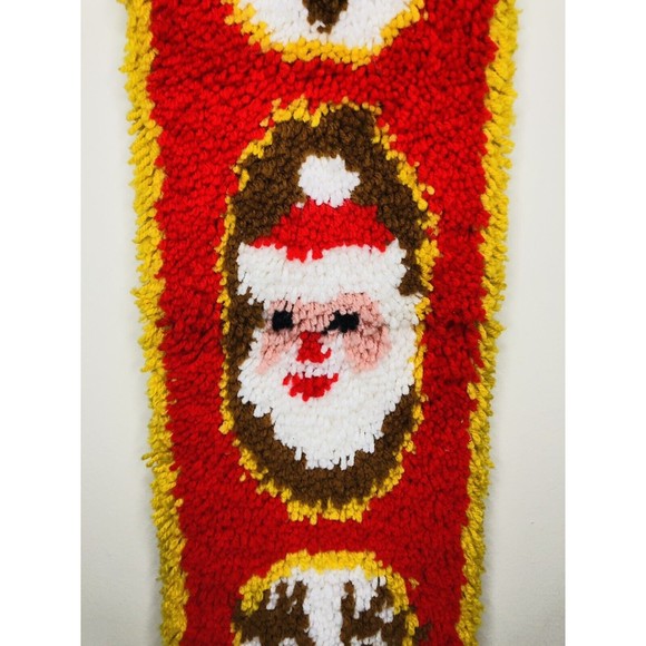 VTG Christmas Santa Reindeer Latch Hook Wall Hanging Handmade Kitschy Xmas Decor - Picture 2 of 8